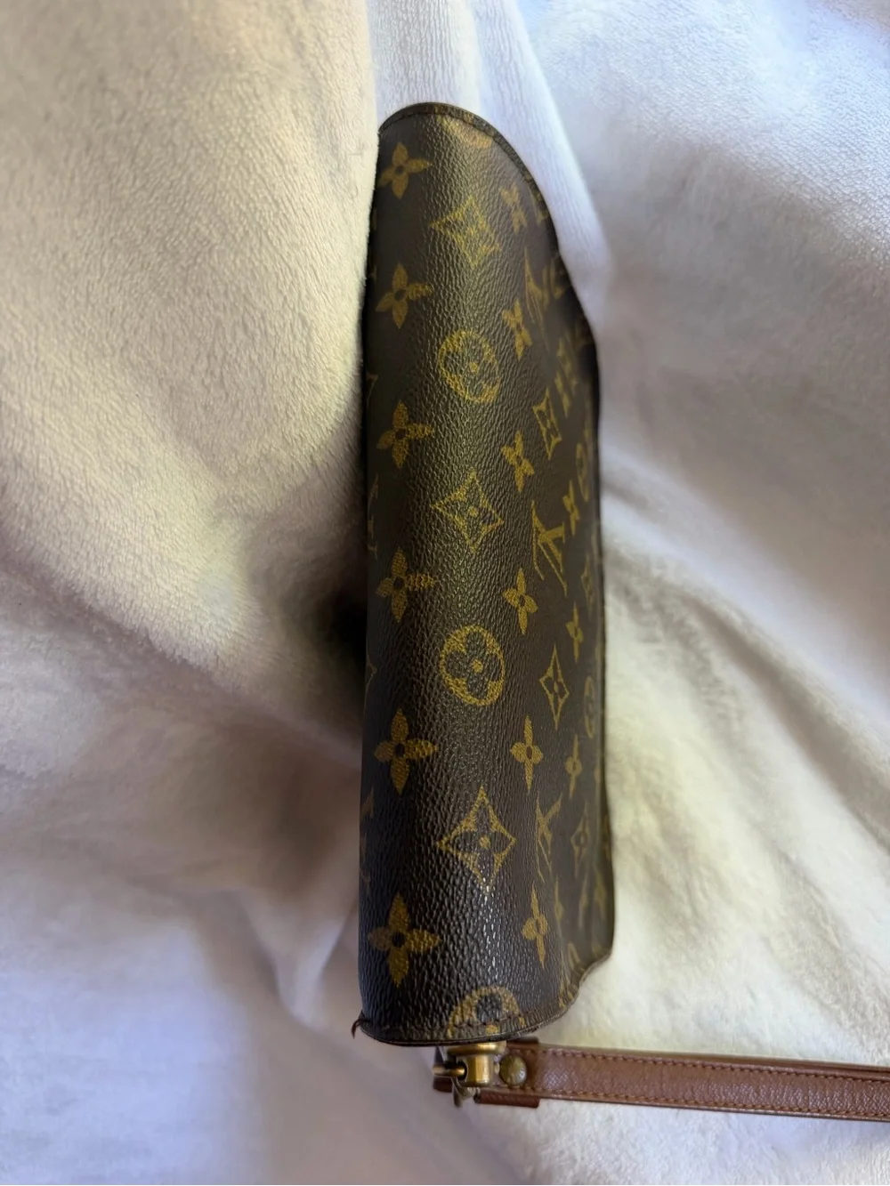 💓Louis Vuitton Monogram Orsay Clutch Bag